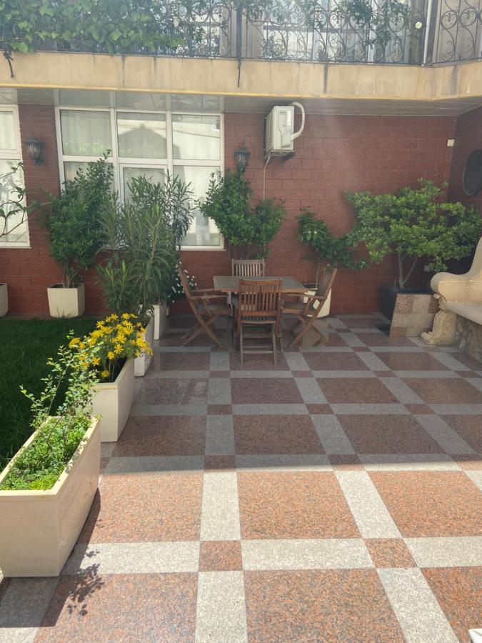 East Legend Hotel Baku Exterior foto